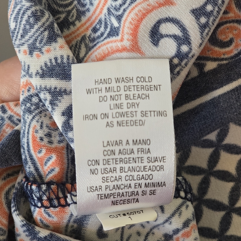 Sandra Darren | 3/4 Sleeve Keyhole Neck Printed A-Line Dress | Size 6 - Picture 5 of 6